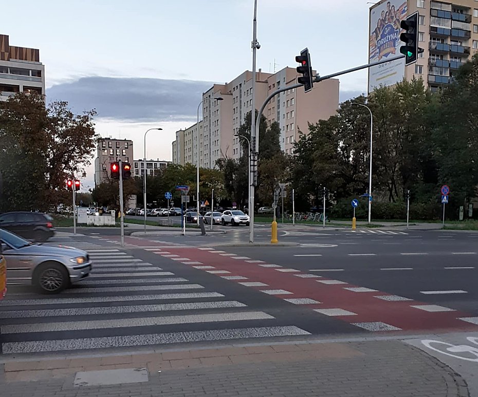 Niebezpieczna Lazurowa. Kierowcy pdz, fotoradarw brak