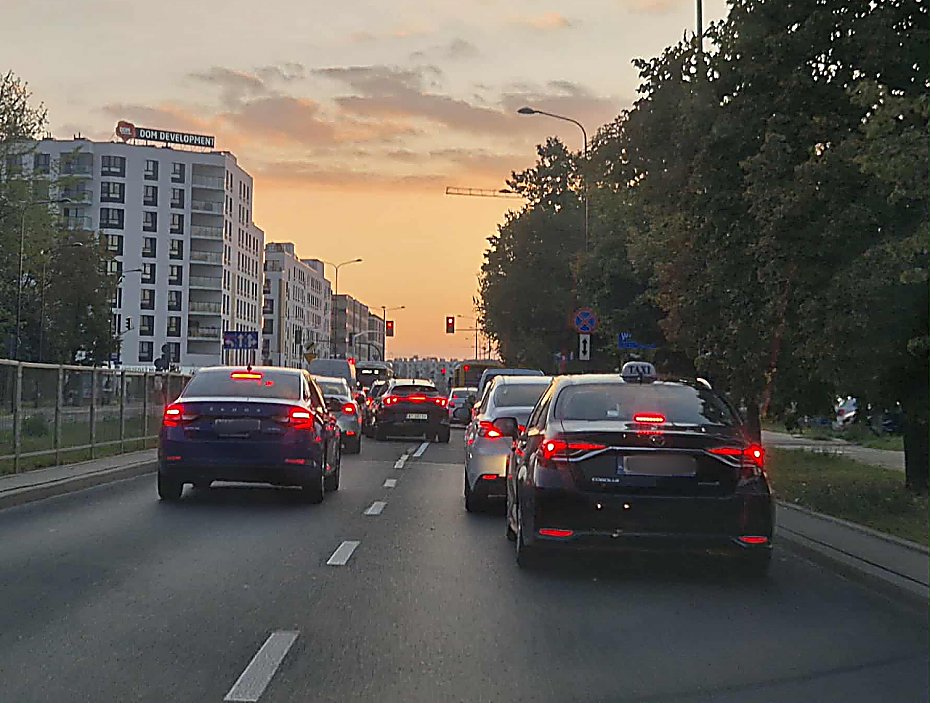 Czuchowska zakorkowana po zmianach. Kierowcy domagaj si dwch lewoskrtw