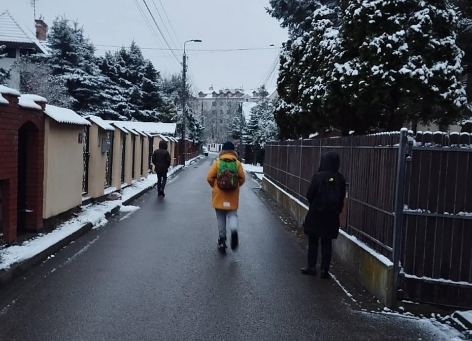 Mieszkacy Drzeworytnikw alarmuj: po zmianach na Okrtowej ulica staa si niebezpieczna