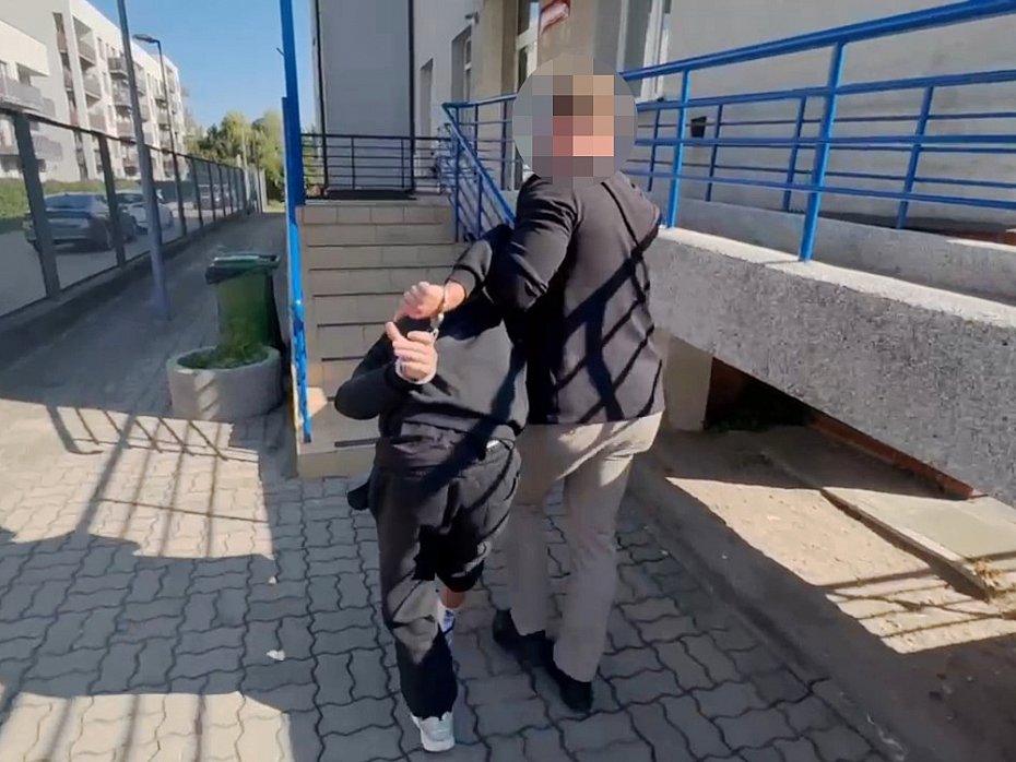 Telefon od fa�szywego doradcy i stracone oszcz�dno�ci. Dwoje podejrzanych zatrzymanych